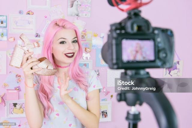10 Essential Tips to Elevate Your Fashion Blog in 2024